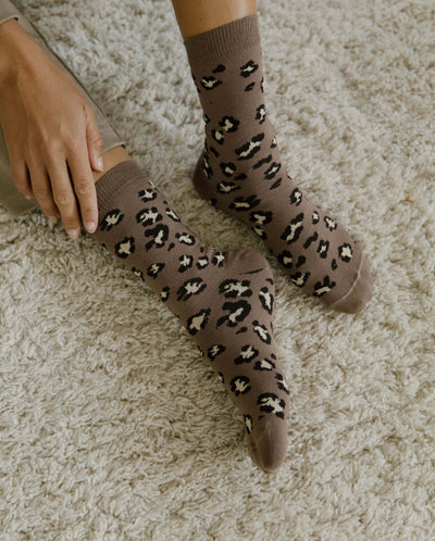 Pack de 2 paires de chaussettes femme léopard, blanc-chocolat Angarde chocolat porté